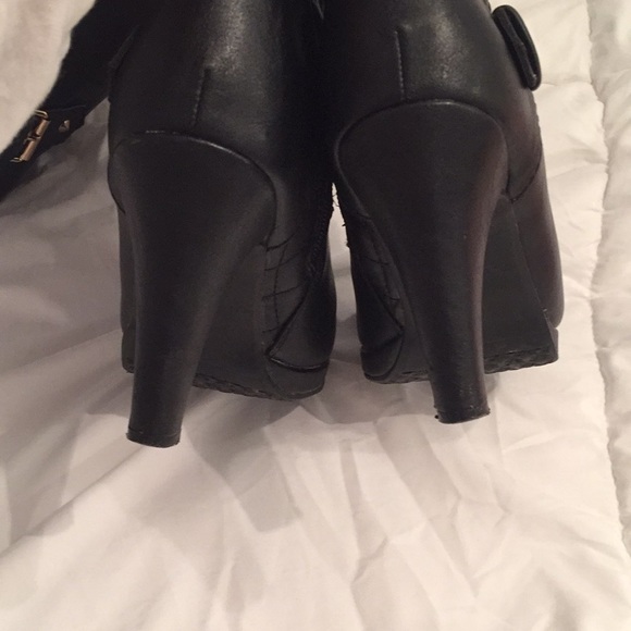 Black boots - Picture 4 of 5